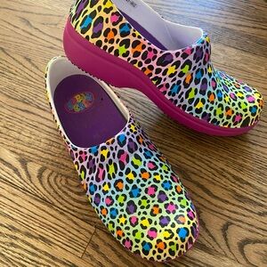 CROCS Multicolor Leopard Print Mules